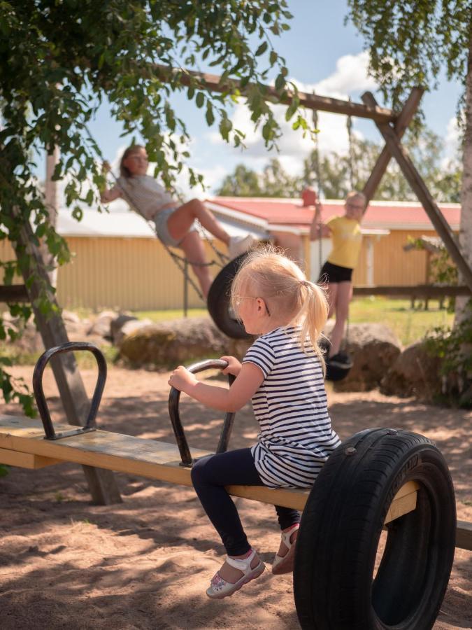 Björkbackens Stugby i Vimmerby Hotel Eksteriør billede